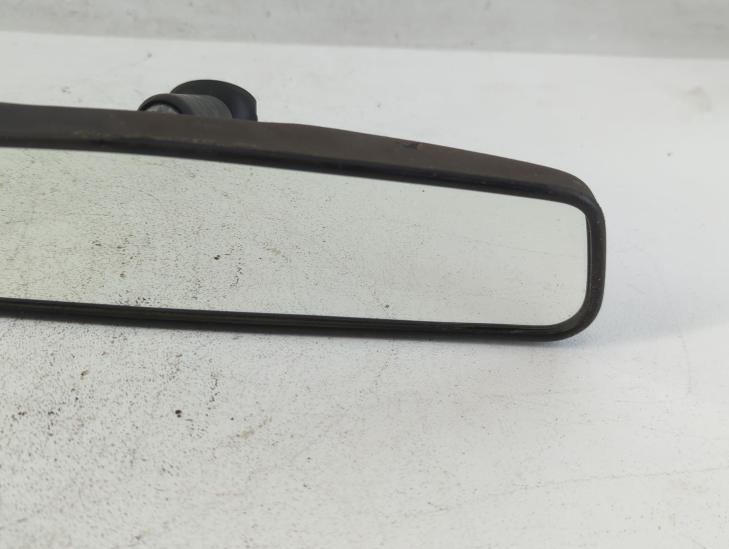 2004-2008 Chrysler Pacifica Interior Rear View Mirror Replacement OEM P/N:E8011083 Fits Fits 2004 2005 2006 2007 2008 OEM Used Auto Parts - Oemusedautoparts1.com