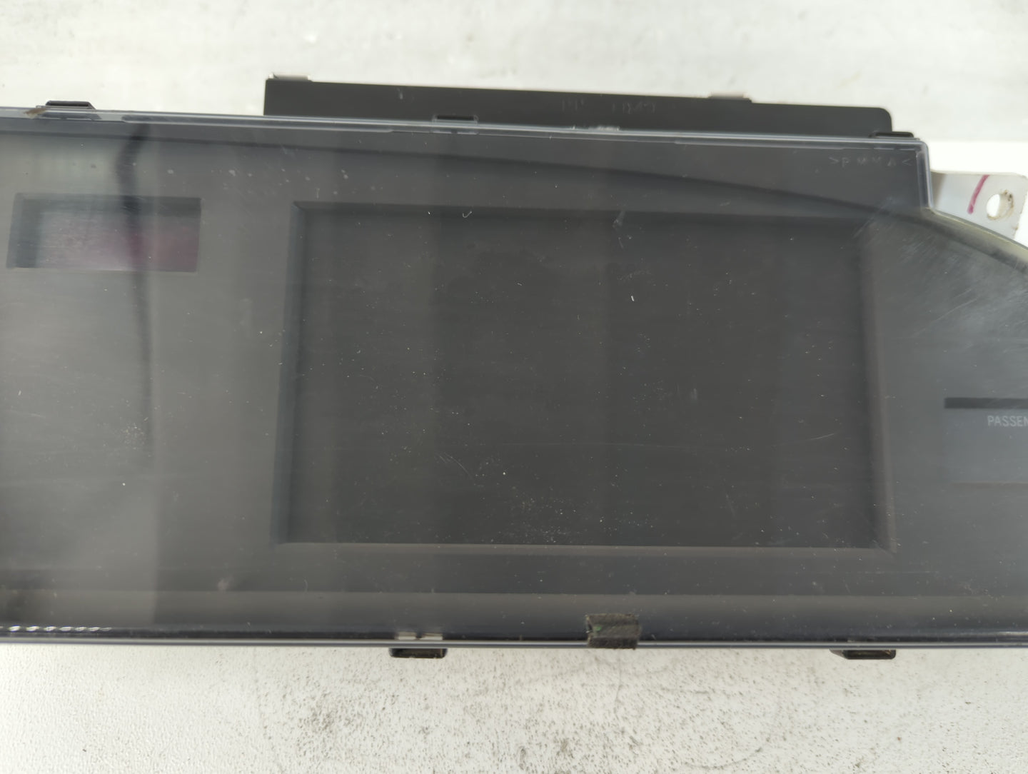 2005-2006 Toyota Avalon Instrument Cluster Speedometer Gauges P/N:83290-07100-00 Fits Fits 2005 2006 OEM Used Auto Parts - Oemusedautoparts1.com