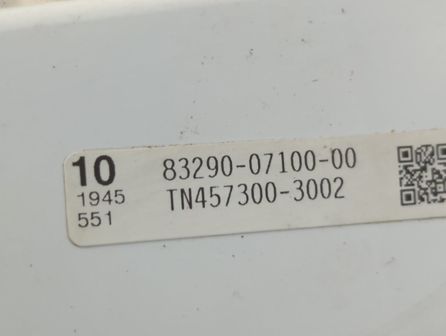 2005-2006 Toyota Avalon Instrument Cluster Speedometer Gauges P/N:83290-07100-00 Fits Fits 2005 2006 OEM Used Auto Parts - Oemusedautoparts1.com