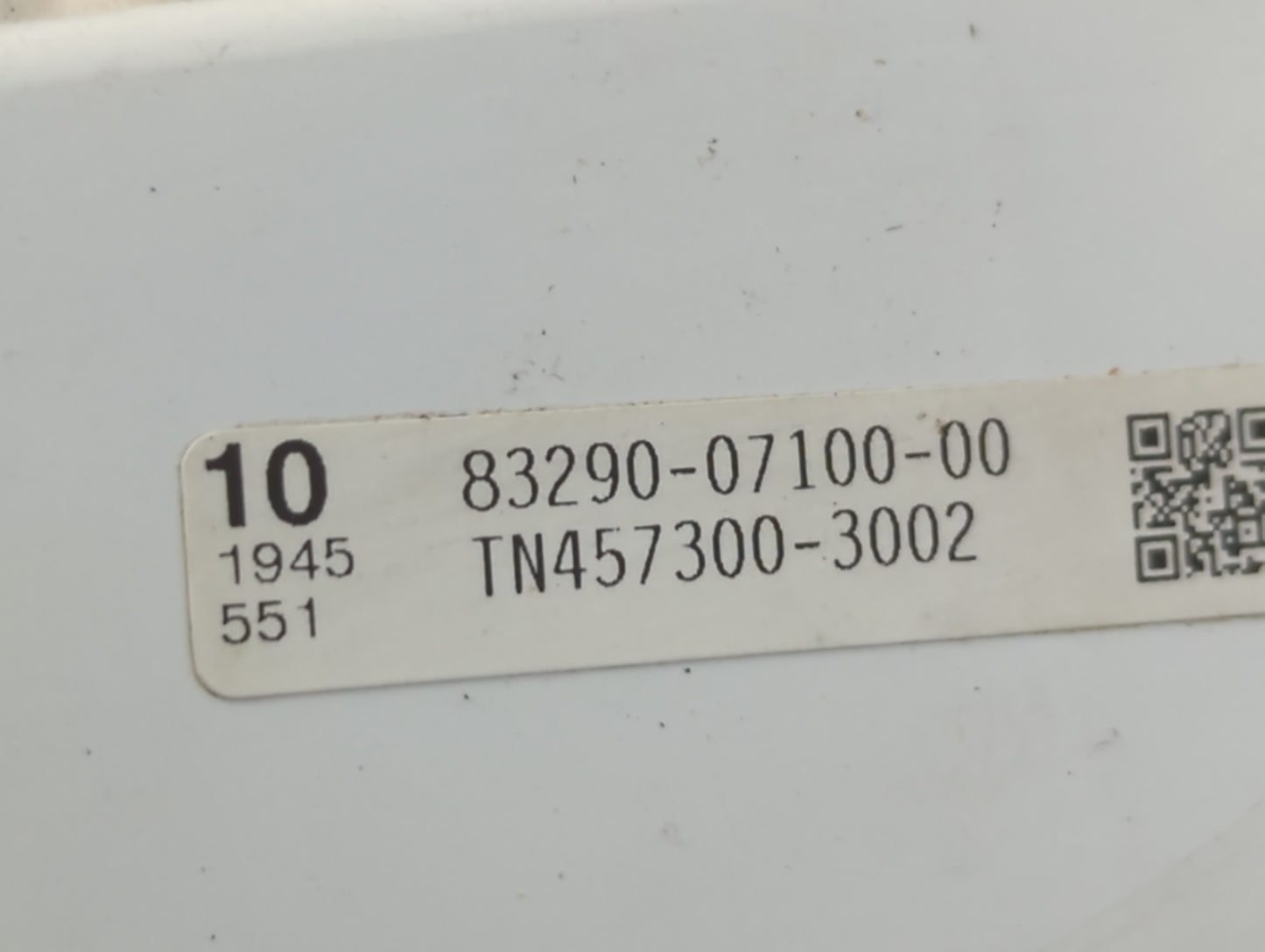 2005-2006 Toyota Avalon Instrument Cluster Speedometer Gauges P/N:83290-07100-00 Fits Fits 2005 2006 OEM Used Auto Parts - Oemusedautoparts1.com