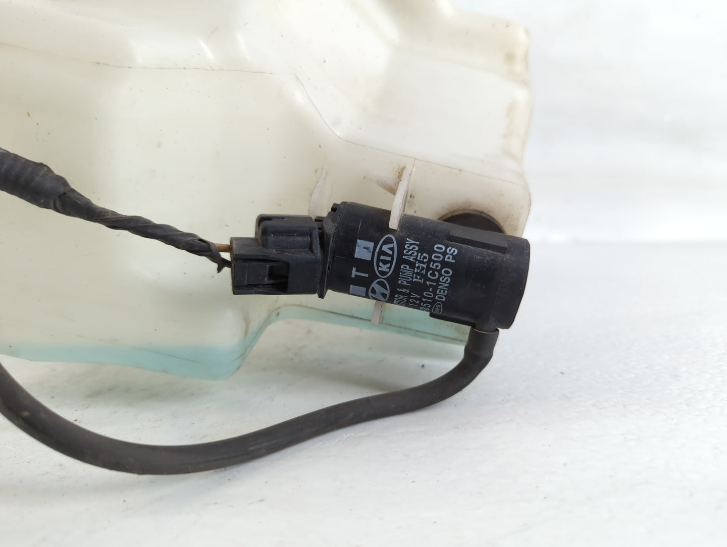 2011-2013 Kia Forte Windshield Washer Fluid Reservoir Bottle Oem - Oemusedautoparts1.com