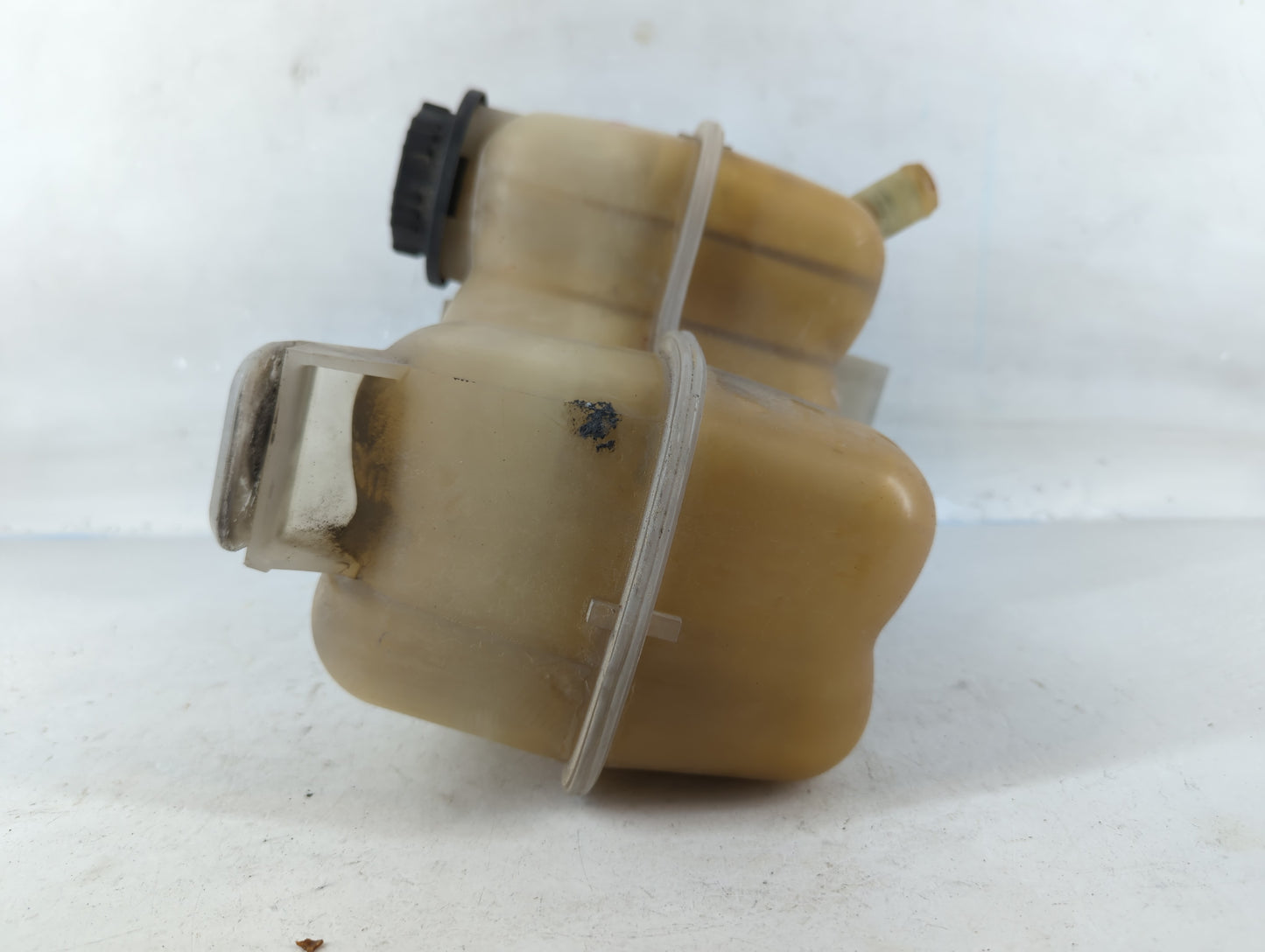 2003-2006 Ford Expedition Radiator Coolant Overflow Expansion Tank Bottle - Oemusedautoparts1.com