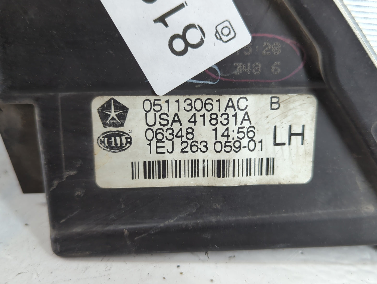 2007 Chrysler Pacifica Tail Light Assembly Driver Left OEM P/N:05113061ac b Fits OEM Used Auto Parts - Oemusedautoparts1.com