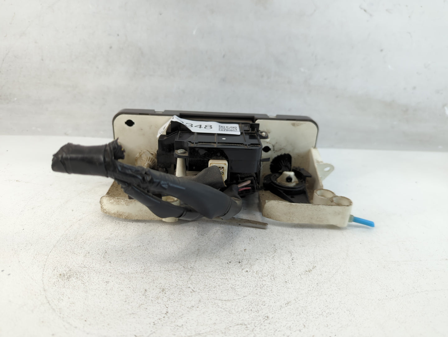 2001-2002 Toyota Corolla Climate Control Module Temperature AC/Heater Replacement P/N:5590002070 Fits Fits 2001 2002 OEM Used Auto Parts - Oemusedautoparts1.com