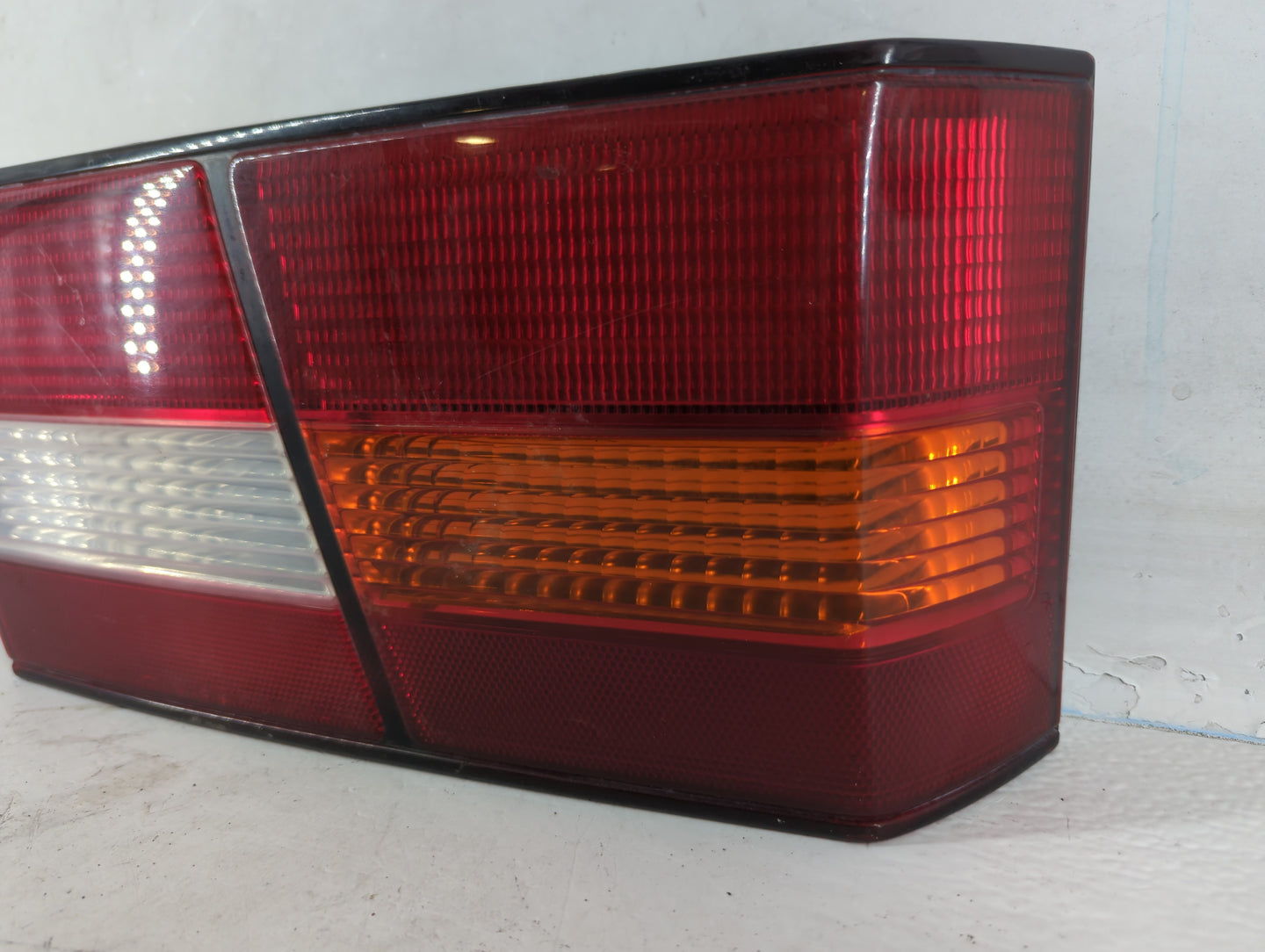 1997-1999 Lexus Es300 Tail Light Assembly Passenger Right OEM Fits Fits 1997 1998 1999 OEM Used Auto Parts - Oemusedautoparts1.com
