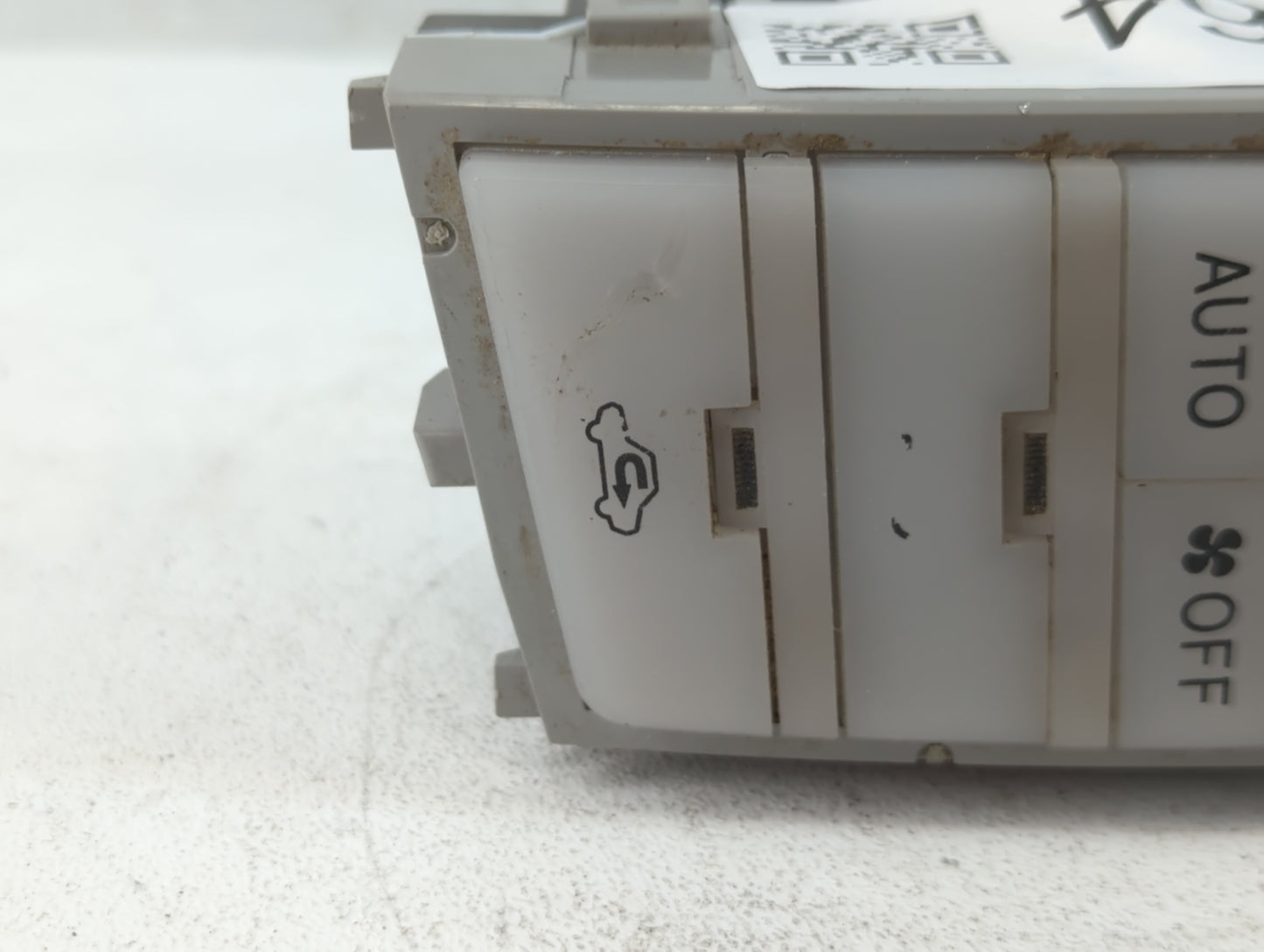 2005-2010 Toyota Avalon Climate Control Module Temperature AC/Heater Replacement P/N:55900-07160 Fits OEM Used Auto Parts - Oemusedautoparts1.com