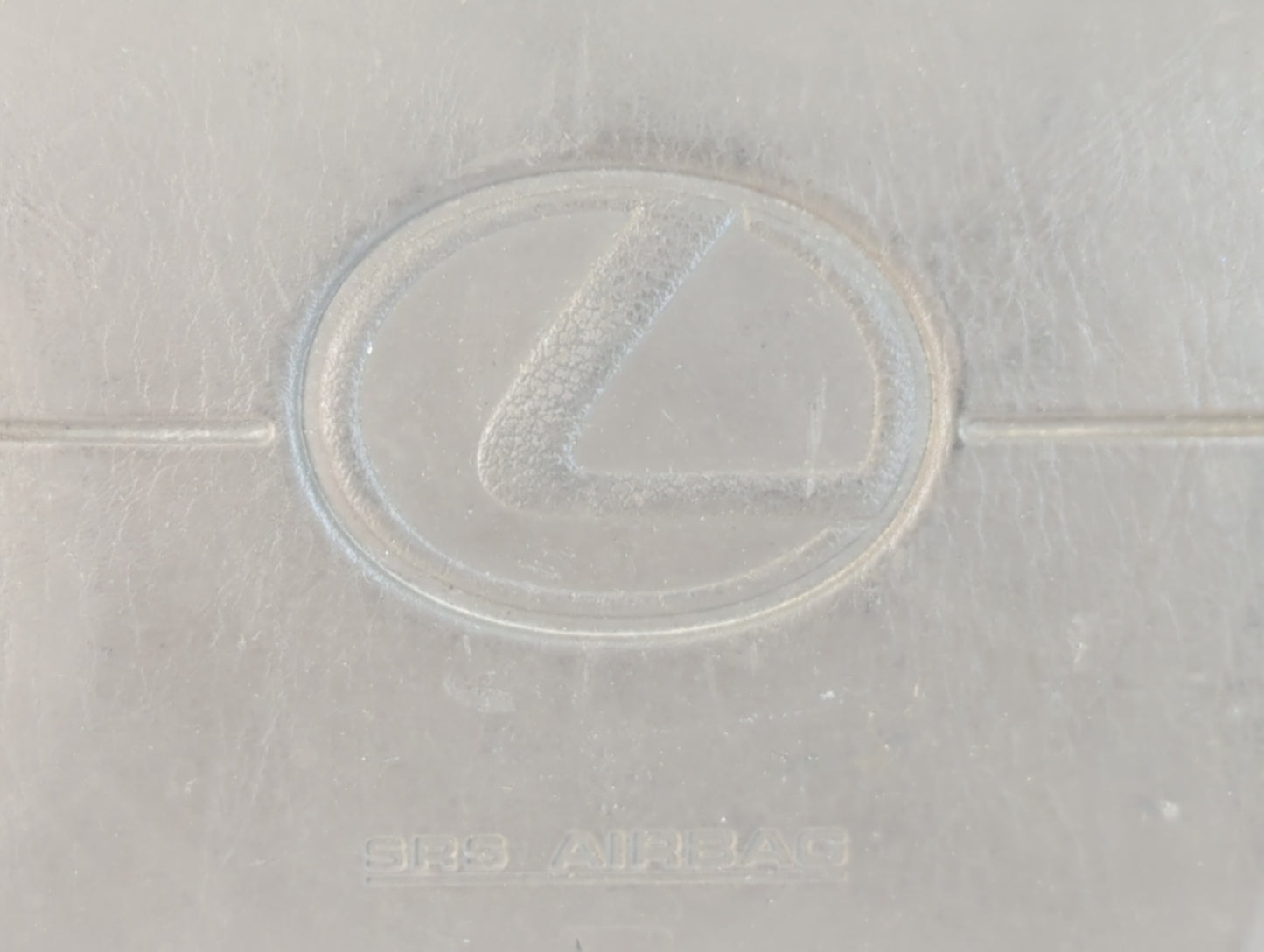 1998 Lexus Es300 Air Bag Driver Left Steering Wheel Mounted P/N:901745698A66 Fits OEM Used Auto Parts - Oemusedautoparts1.com