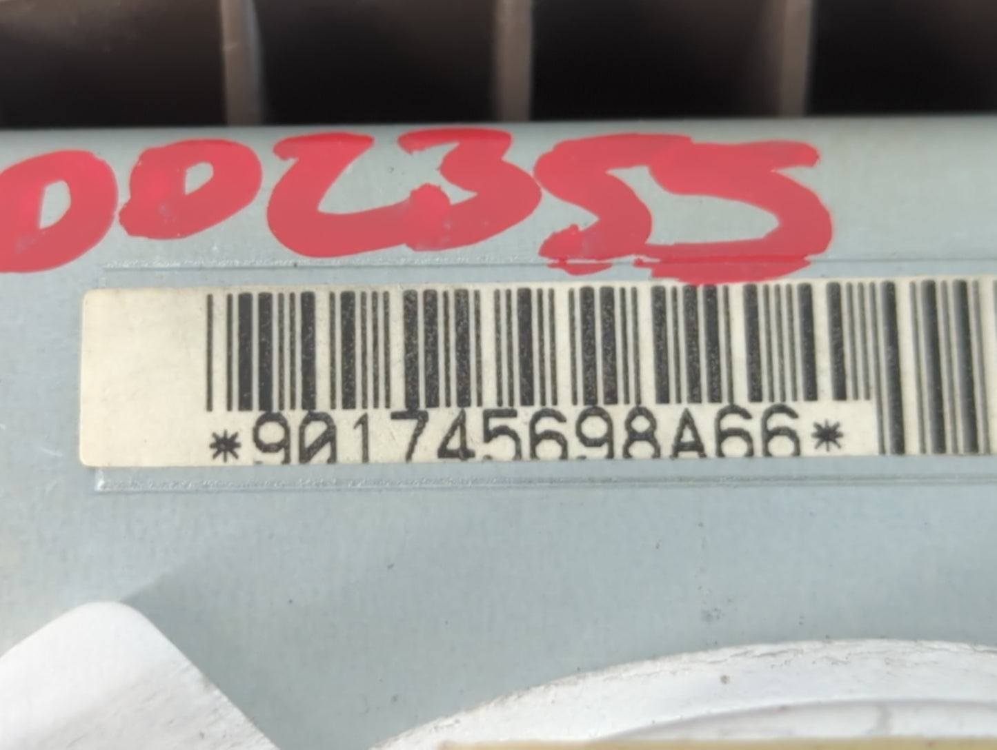 1998 Lexus Es300 Air Bag Driver Left Steering Wheel Mounted P/N:901745698A66 Fits OEM Used Auto Parts - Oemusedautoparts1.com