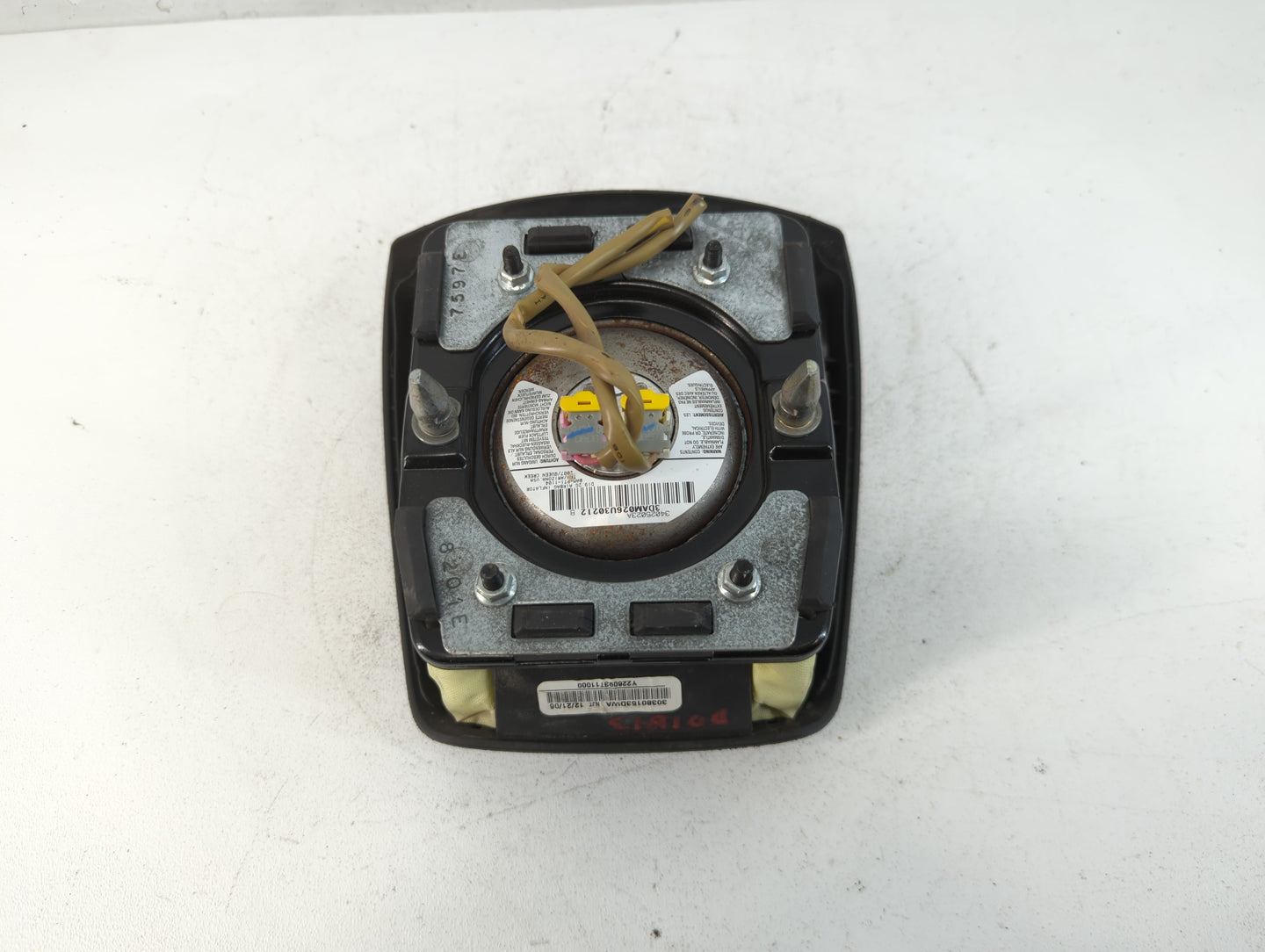 2007 Suzuki Xl-7 Air Bag Driver Left Steering Wheel Mounted P/N:30380153DWA Fits OEM Used Auto Parts - Oemusedautoparts1.com