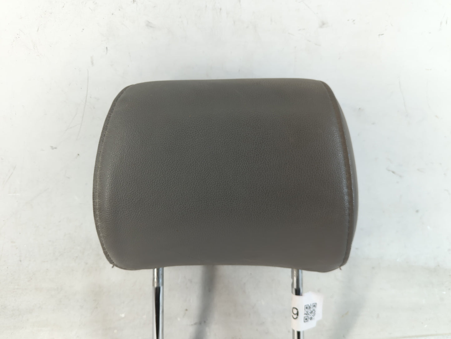 2006-2008 Toyota Sienna Headrest Head Rest Front Driver Passenger Seat Fits Fits 2006 2007 2008 OEM Used Auto Parts - Oemusedautoparts1.com