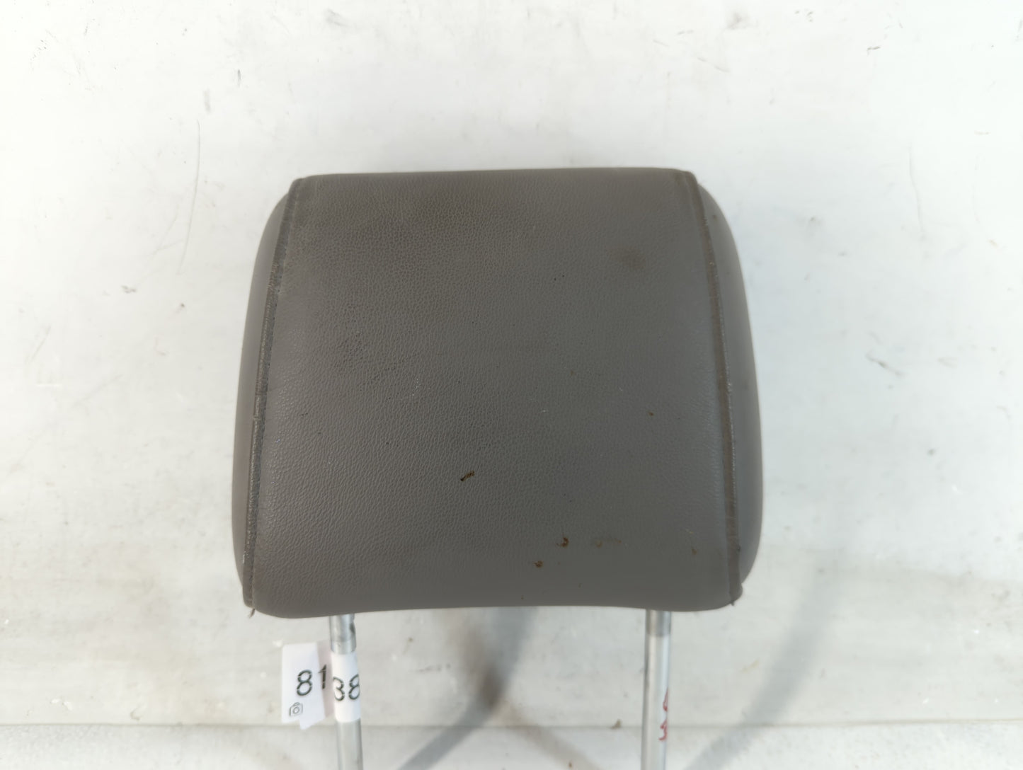 2006-2008 Toyota Sienna Headrest Head Rest Front Driver Passenger Seat Fits Fits 2006 2007 2008 OEM Used Auto Parts - Oemusedautoparts1.com