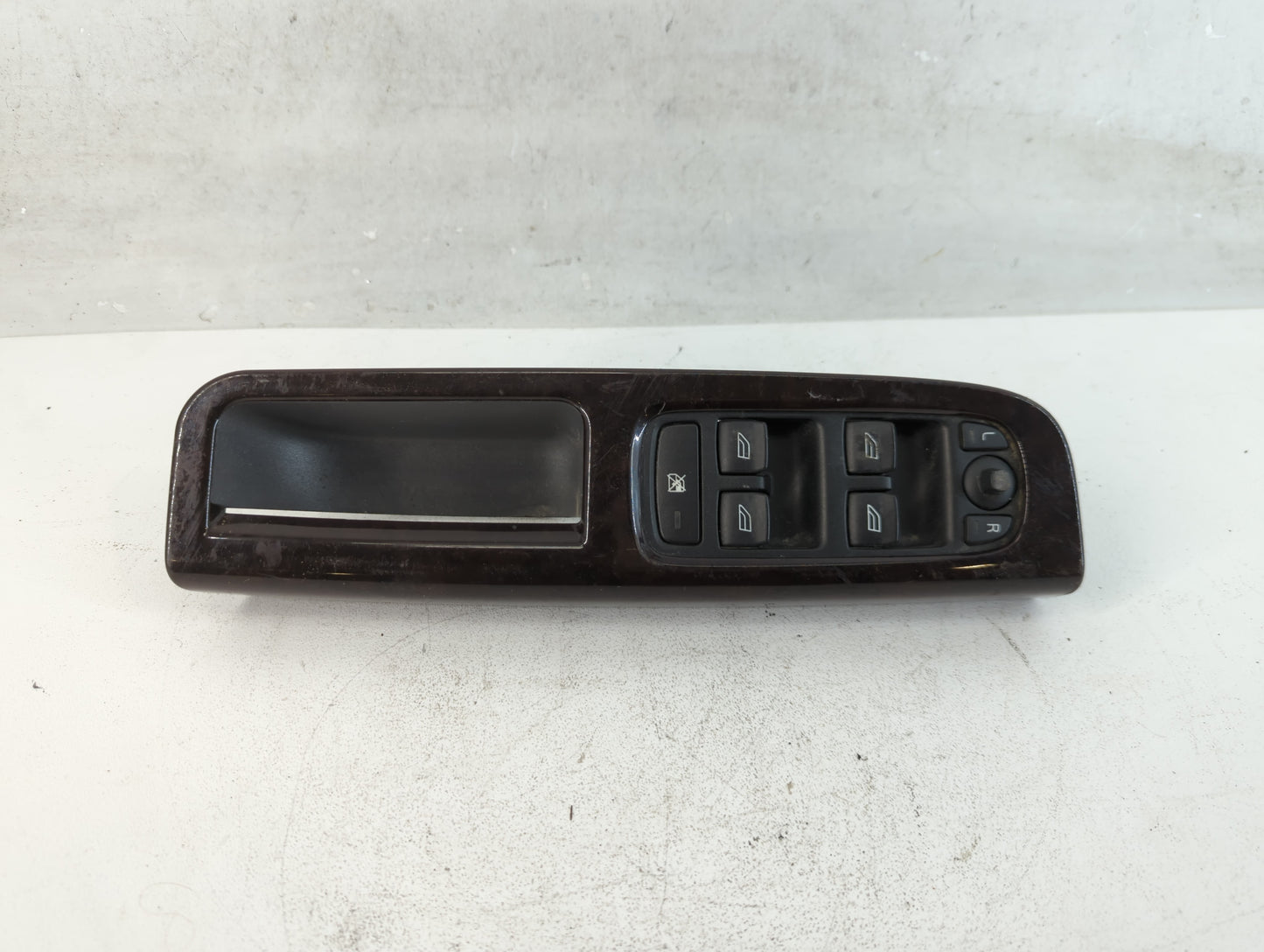 2004-2011 Volvo S40 Master Power Window Switch Replacement Driver Side Left P/N:30746183 Fits OEM Used Auto Parts - Oemusedautoparts1.com