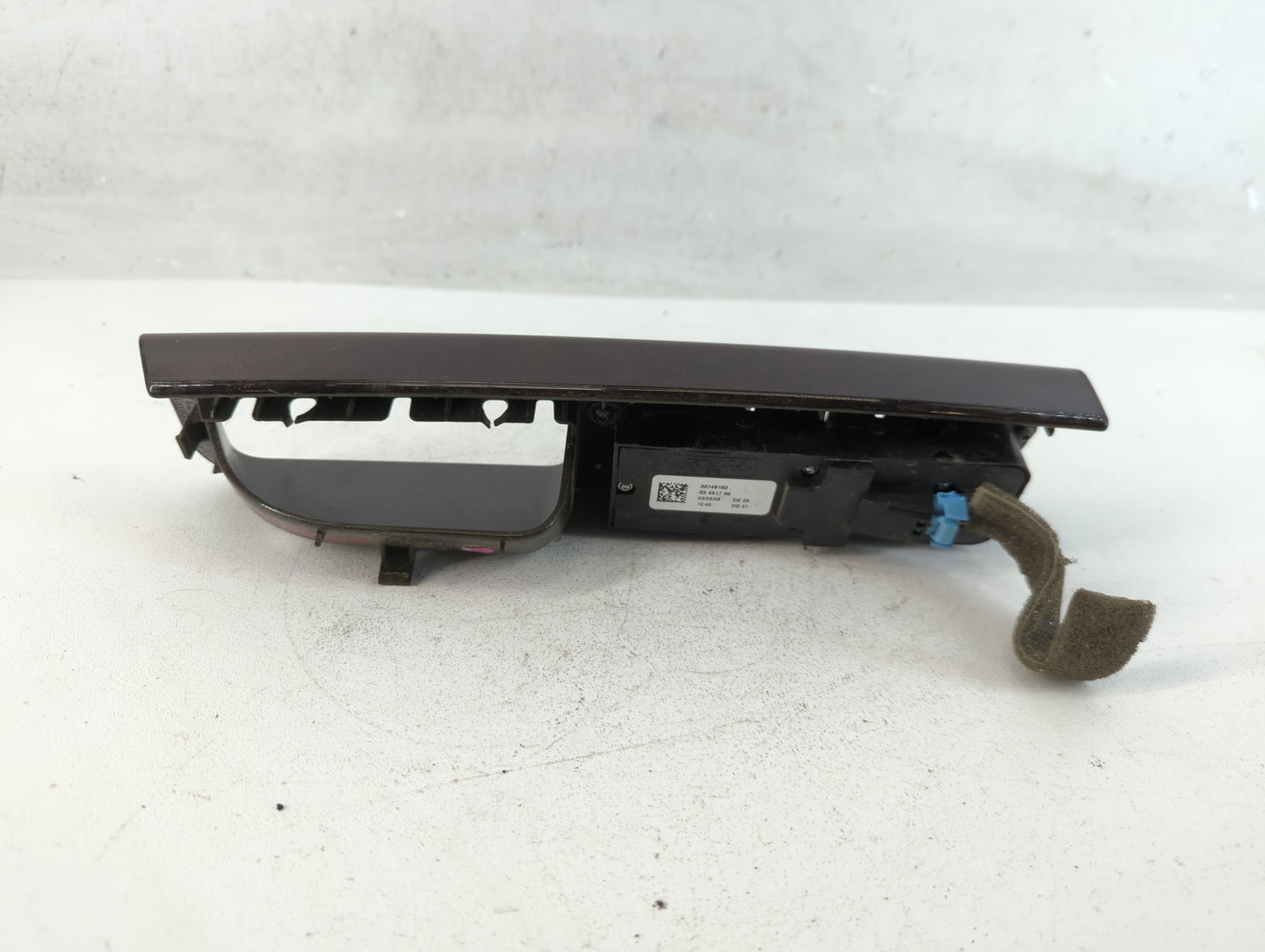 2004-2011 Volvo S40 Master Power Window Switch Replacement Driver Side Left P/N:30746183 Fits OEM Used Auto Parts - Oemusedautoparts1.com