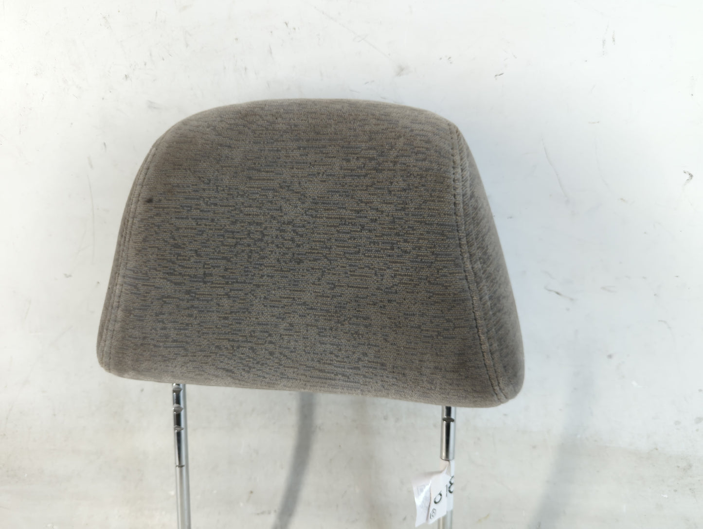 1997-2001 Chevrolet Malibu Headrest Head Rest Front Driver Passenger Seat Fits Fits 1997 1998 1999 2000 2001 OEM Used Auto Parts - Oemusedautoparts1.com