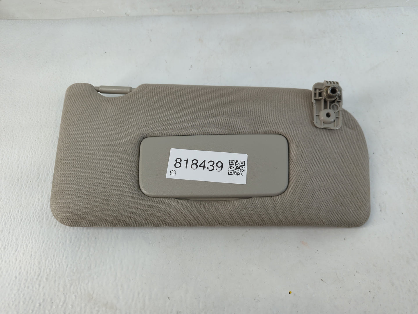 2005-2007 Chrysler 300 Sun Visor Shade Replacement Passenger Right Mirror Fits Fits 2005 2006 2007 OEM Used Auto Parts - Oemusedautoparts1.com