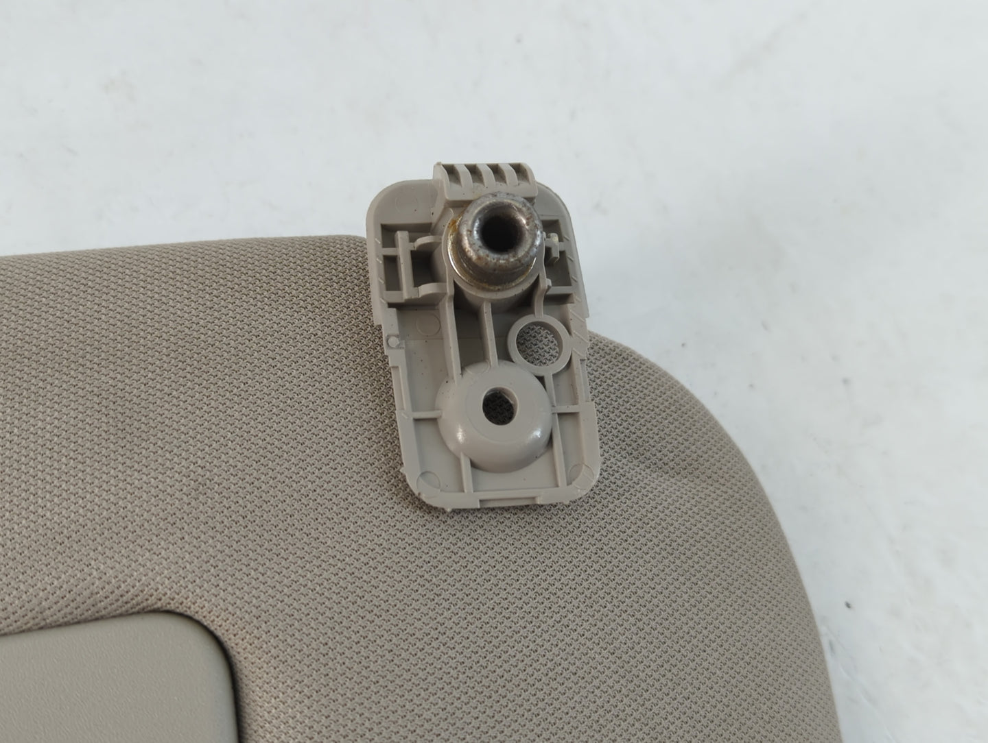 2005-2007 Chrysler 300 Sun Visor Shade Replacement Passenger Right Mirror Fits Fits 2005 2006 2007 OEM Used Auto Parts - Oemusedautoparts1.com