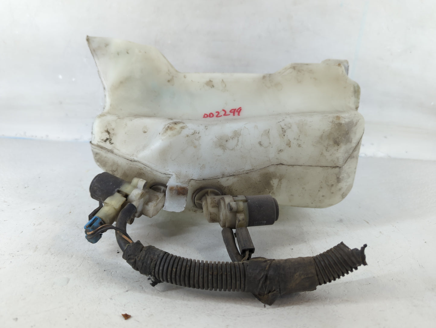 1997 Jeep Grand Cherokee Radiator Coolant Overflow Expansion Tank Bottle - Oemusedautoparts1.com