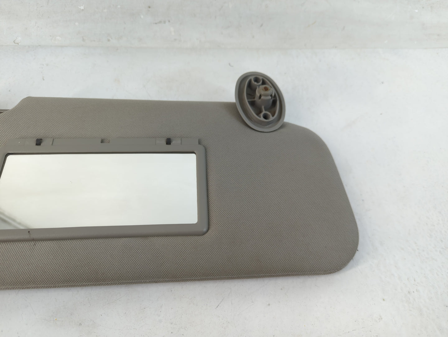 2007 Suzuki Xl-7 Sun Visor Shade Replacement Passenger Right Mirror Fits OEM Used Auto Parts - Oemusedautoparts1.com