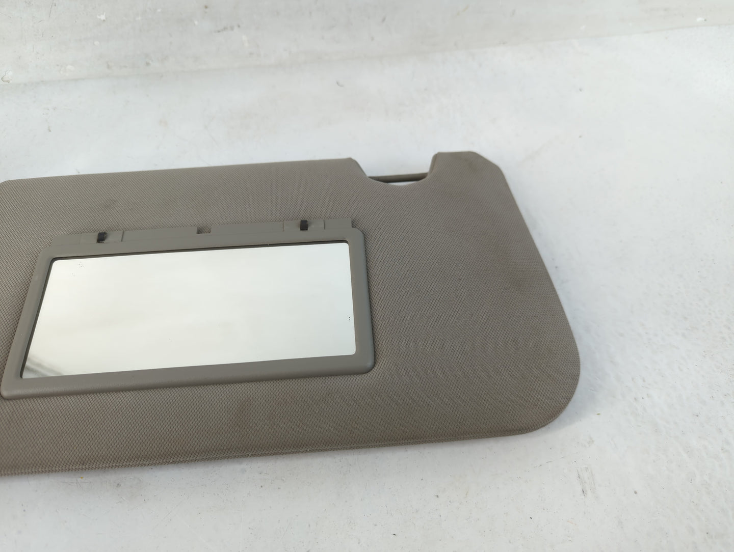 2007 Suzuki Xl-7 Sun Visor Shade Replacement Driver Left Mirror Fits OEM Used Auto Parts - Oemusedautoparts1.com
