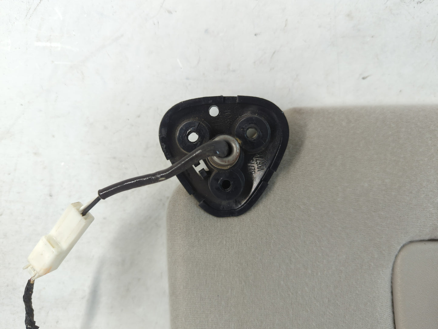 2005-2010 Toyota Sienna Sun Visor Shade Replacement Passenger Right Mirror Fits Fits 2005 2006 2007 2008 2009 2010 OEM Used Auto Parts