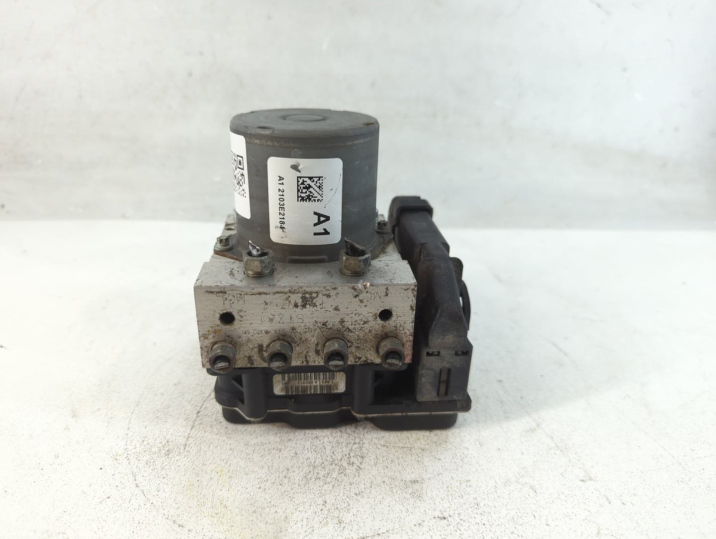 2010-2013 Acura Mdx ABS Pump Control Module Replacement Fits Fits 2010 2011 2012 2013 OEM Used Auto Parts - Oemusedautoparts1.com