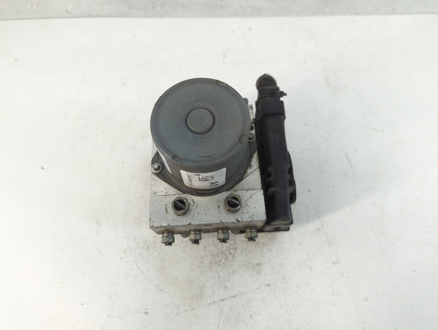 2010-2013 Acura Mdx ABS Pump Control Module Replacement Fits Fits 2010 2011 2012 2013 OEM Used Auto Parts - Oemusedautoparts1.com