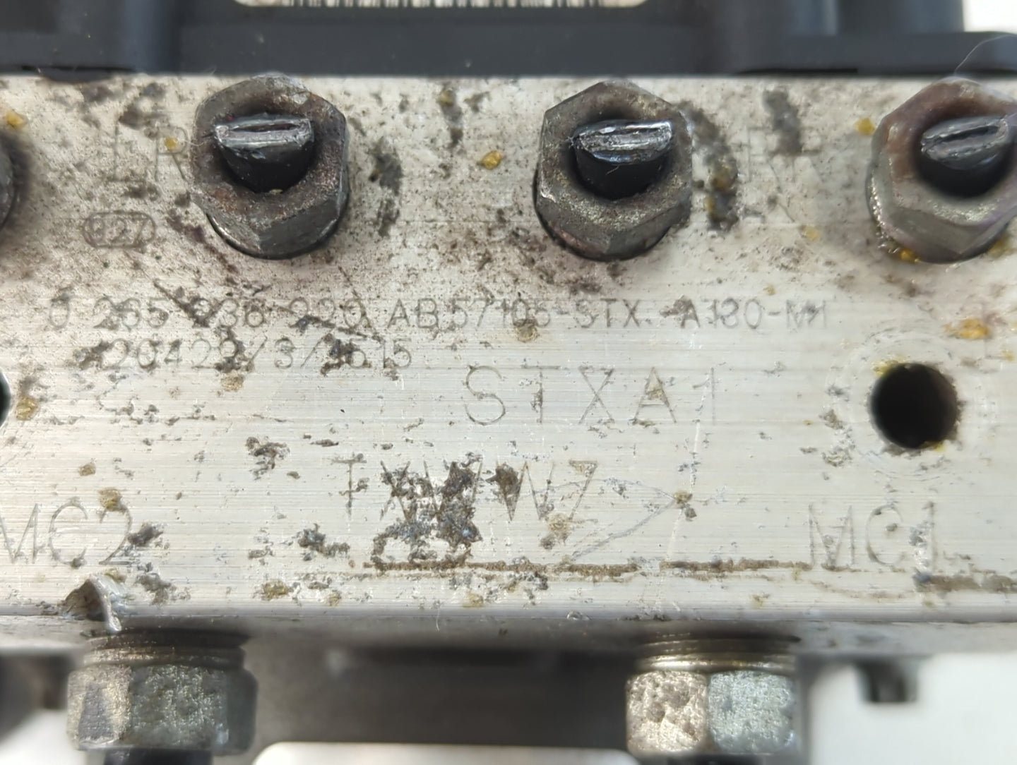 2010-2013 Acura Mdx ABS Pump Control Module Replacement Fits Fits 2010 2011 2012 2013 OEM Used Auto Parts - Oemusedautoparts1.com