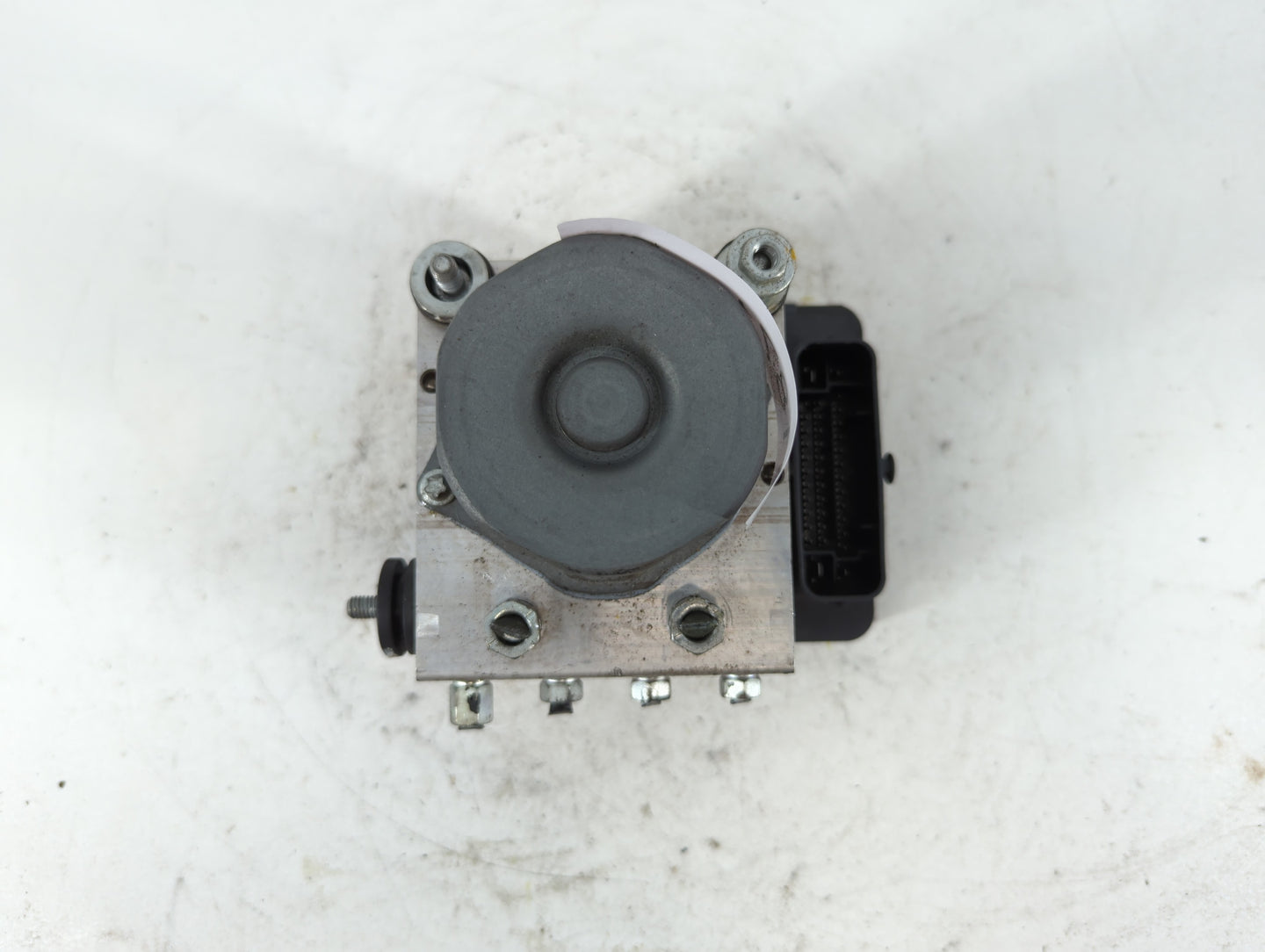 2015-2016 Honda Cr-V ABS Pump Control Module Replacement P/N:57110-11X Fits Fits 2015 2016 OEM Used Auto Parts - Oemusedautoparts1.com