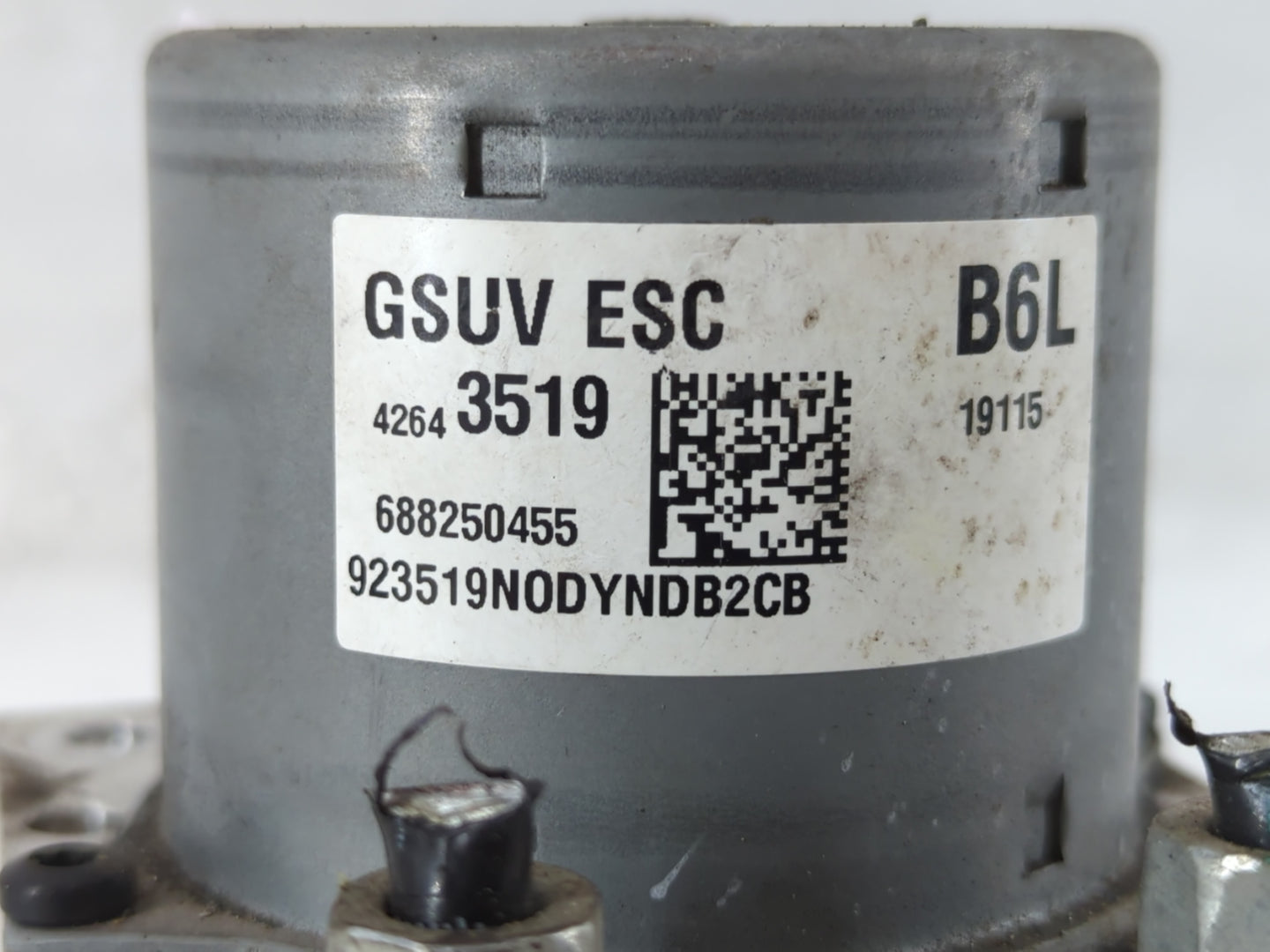 2017-2021 Chevrolet Trax ABS Pump Control Module Replacement P/N:42643519 Fits Fits 2017 2018 2019 2020 2021 OEM Used Auto Parts - Oemusedautoparts1.com
