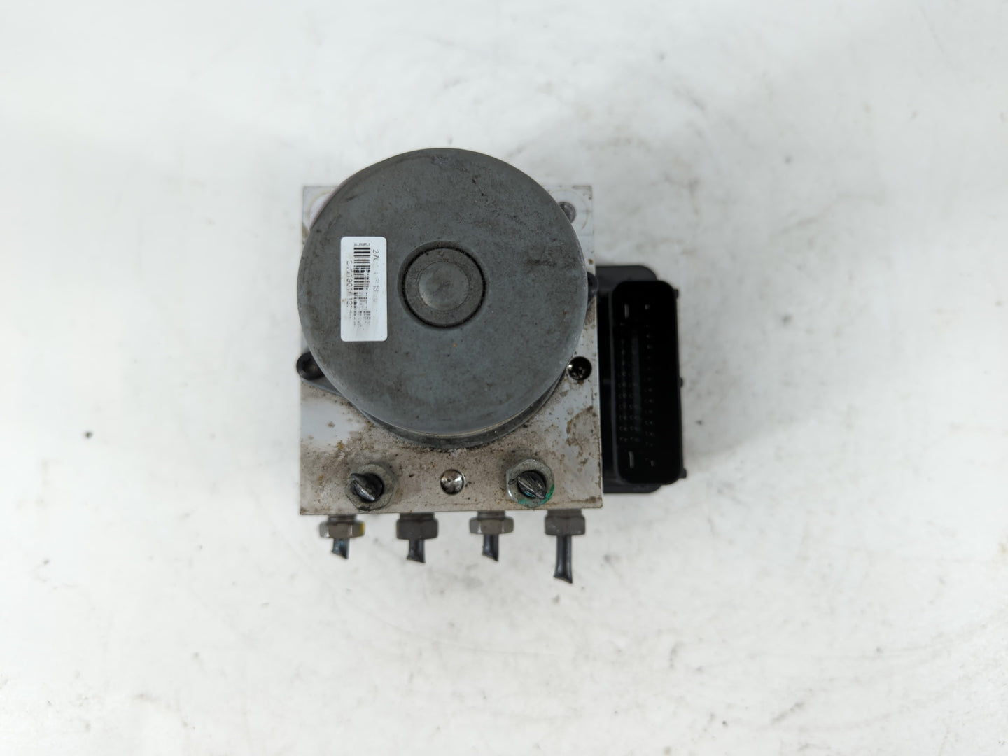 2017-2021 Chevrolet Trax ABS Pump Control Module Replacement P/N:42643519 Fits Fits 2017 2018 2019 2020 2021 OEM Used Auto Parts - Oemusedautoparts1.com