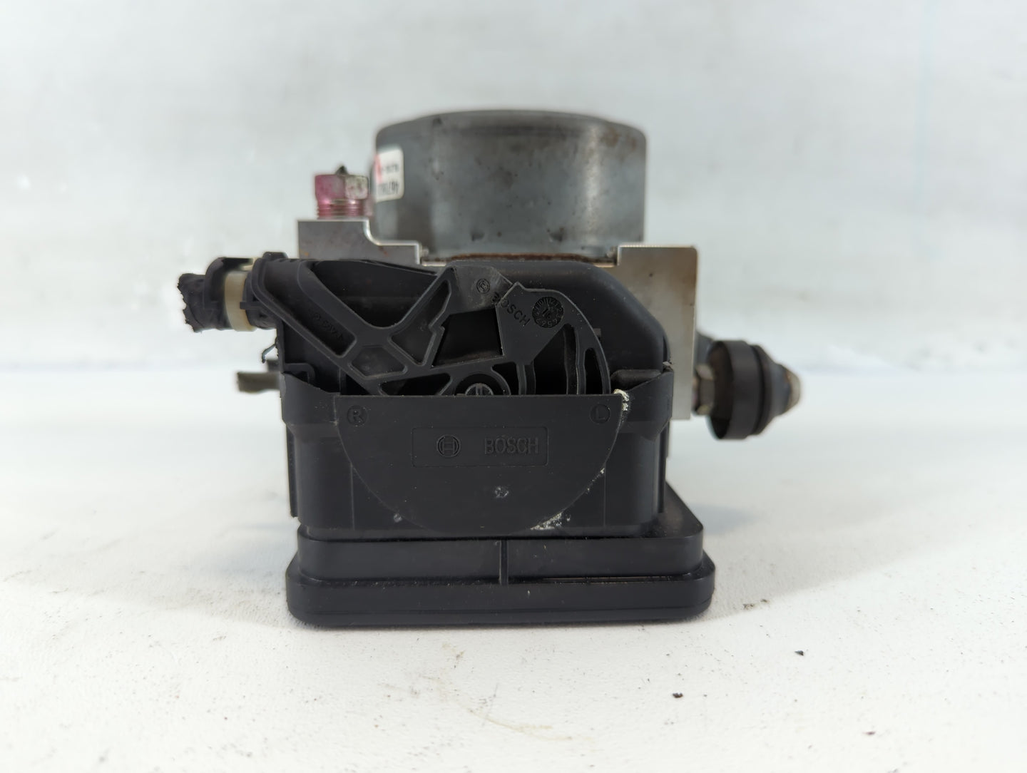 2014-2016 Mitsubishi Outlander ABS Pump Control Module Replacement P/N:4670B231 Fits Fits 2014 2015 2016 OEM Used Auto Parts - Oemusedautoparts1.com