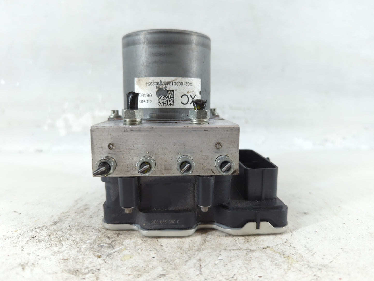 2021-2022 Toyota Camry ABS Pump Control Module Replacement P/N:44540-06450 Fits Fits 2021 2022 OEM Used Auto Parts - Oemusedautoparts1.com