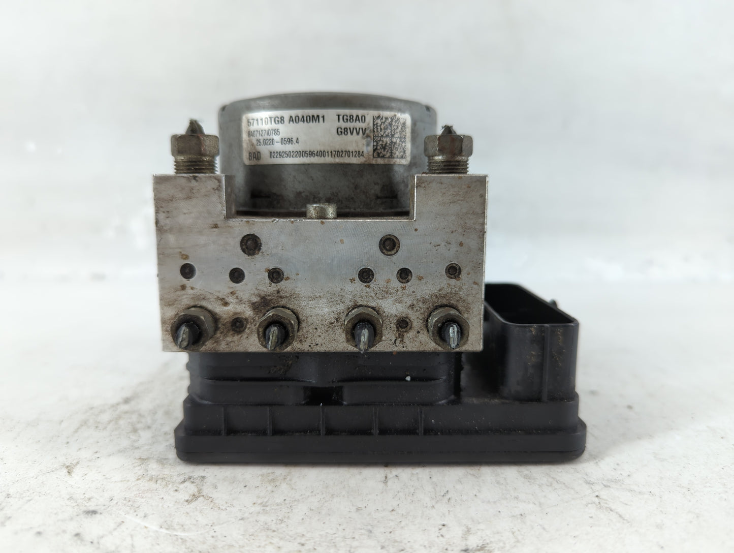 2016-2018 Honda Pilot ABS Pump Control Module Replacement P/N:57110TG8 A040M1 Fits Fits 2016 2017 2018 OEM Used Auto Parts - Oemusedautoparts1.com