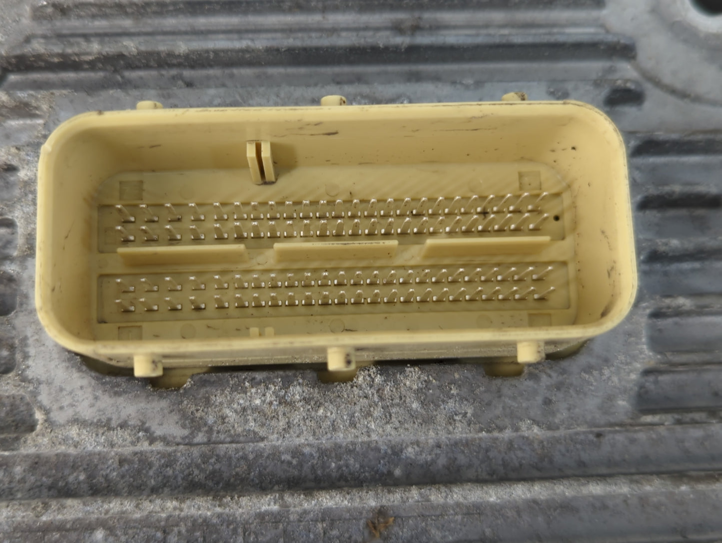 2017 Dodge Caravan PCM Engine Control Computer ECU ECM PCU OEM P/N:P68330233AC Fits Fits 2016 2018 2019 2020 OEM Used Auto Parts - Oemusedautoparts1.com