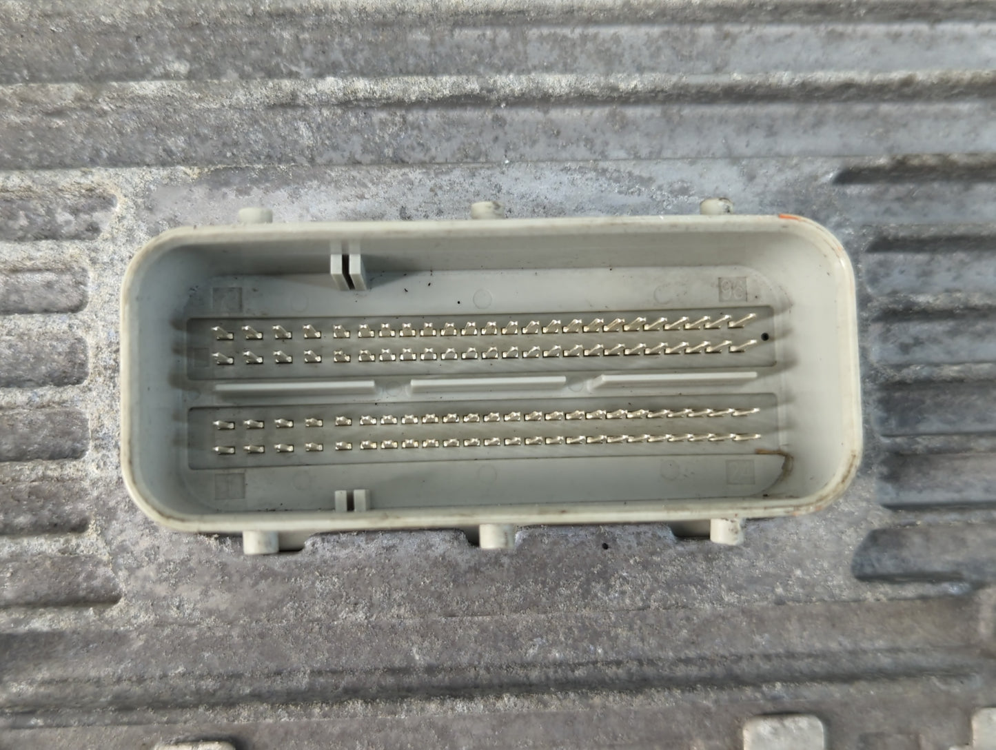 2017 Dodge Caravan PCM Engine Control Computer ECU ECM PCU OEM P/N:P68330233AC Fits Fits 2016 2018 2019 2020 OEM Used Auto Parts - Oemusedautoparts1.com