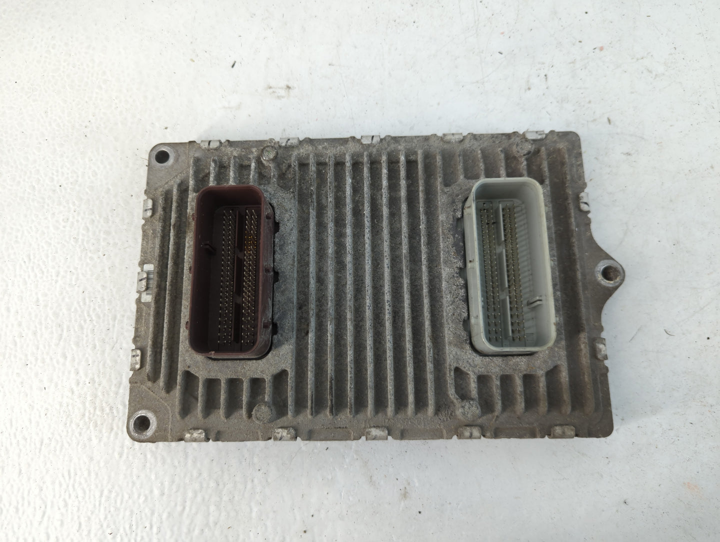 2013 Chrysler Town & Country PCM Engine Control Computer ECU ECM PCU OEM P/N:P68161510AD P05150724AC Fits OEM Used Auto Parts - Oemusedautoparts1.com