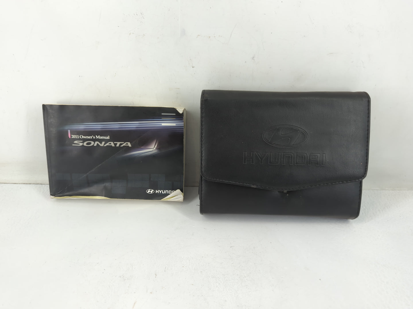 2011 Hyundai Sonata Owners Manual Book Guide P/N:A3SO-EU08G OEM Used Auto Parts - Oemusedautoparts1.com
