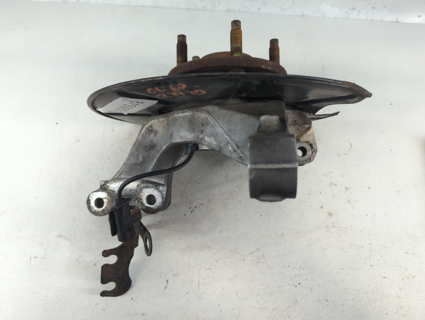 2007-2009 Saturn Aura Driver Front Wheel Hub Oem - Oemusedautoparts1.com