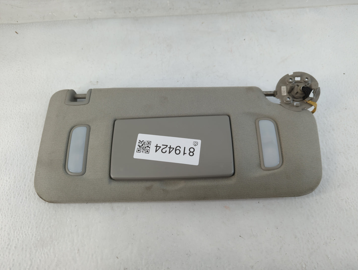 2010-2017 Gmc Terrain Sun Visor Shade Replacement Passenger Right Mirror Fits Fits 2010 2011 2012 2013 2014 2015 2016 2017 OEM Used Auto Parts - Oemusedautoparts1.com