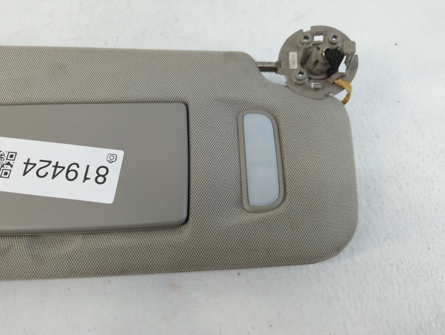 2010-2017 Gmc Terrain Sun Visor Shade Replacement Passenger Right Mirror Fits Fits 2010 2011 2012 2013 2014 2015 2016 2017 OEM Used Auto Parts - Oemusedautoparts1.com