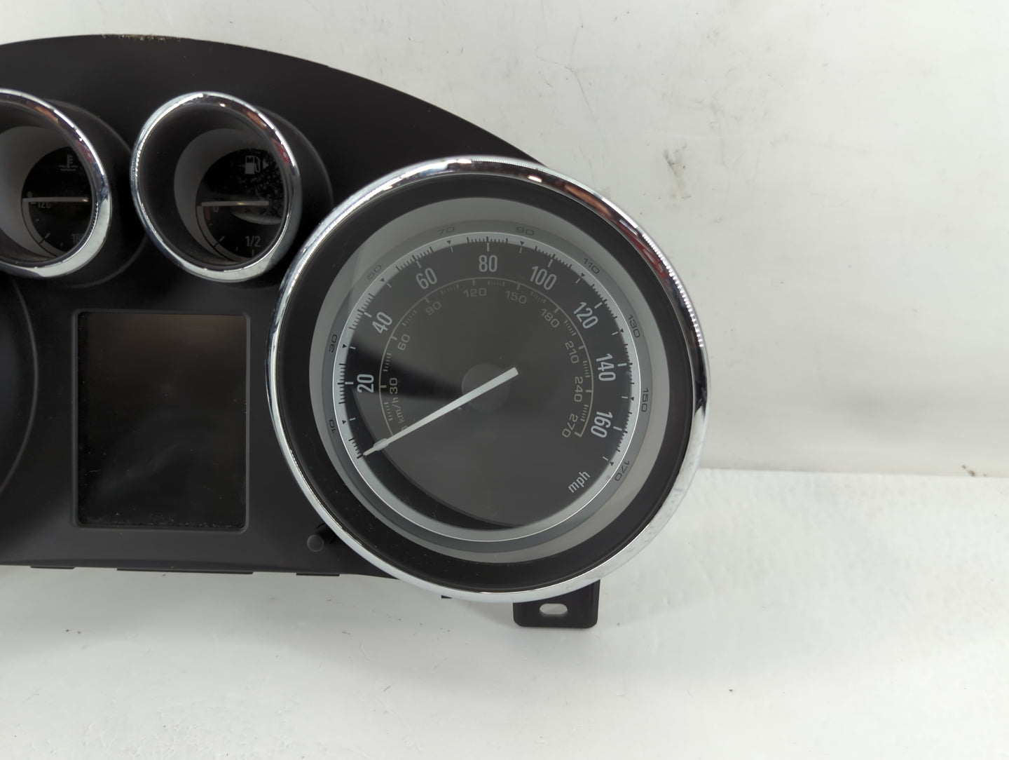 2014-2015 Buick Verano Instrument Cluster Speedometer Gauges P/N:22993180 Fits Fits 2014 2015 OEM Used Auto Parts - Oemusedautoparts1.com