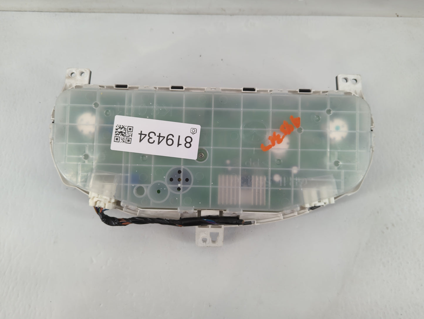 2006-2007 Mazda 6 Instrument Cluster Speedometer Gauges Fits Fits 2006 2007 OEM Used Auto Parts - Oemusedautoparts1.com