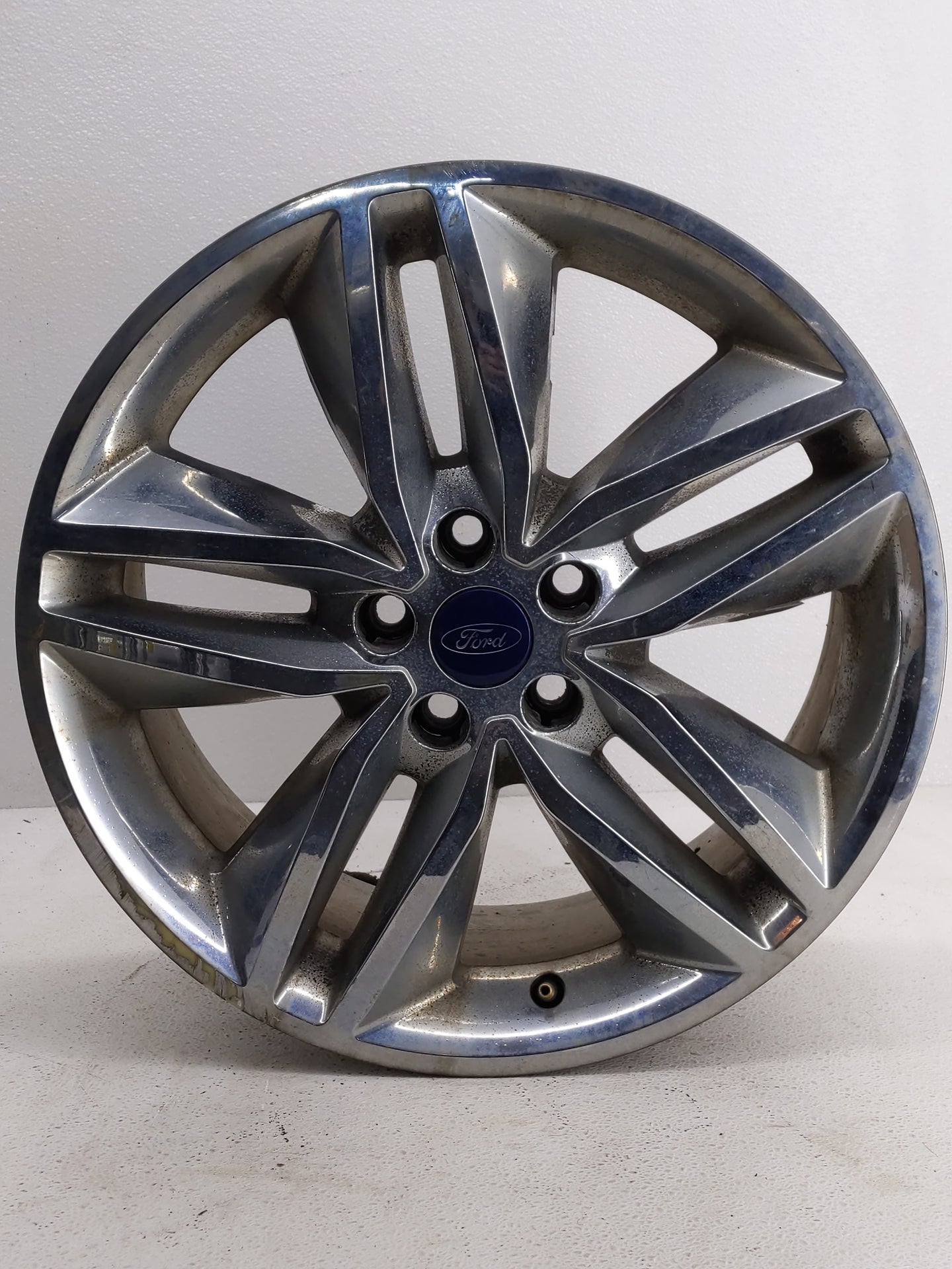2015-2018 Ford Edge Oem Wheel Rim - Oemusedautoparts1.com