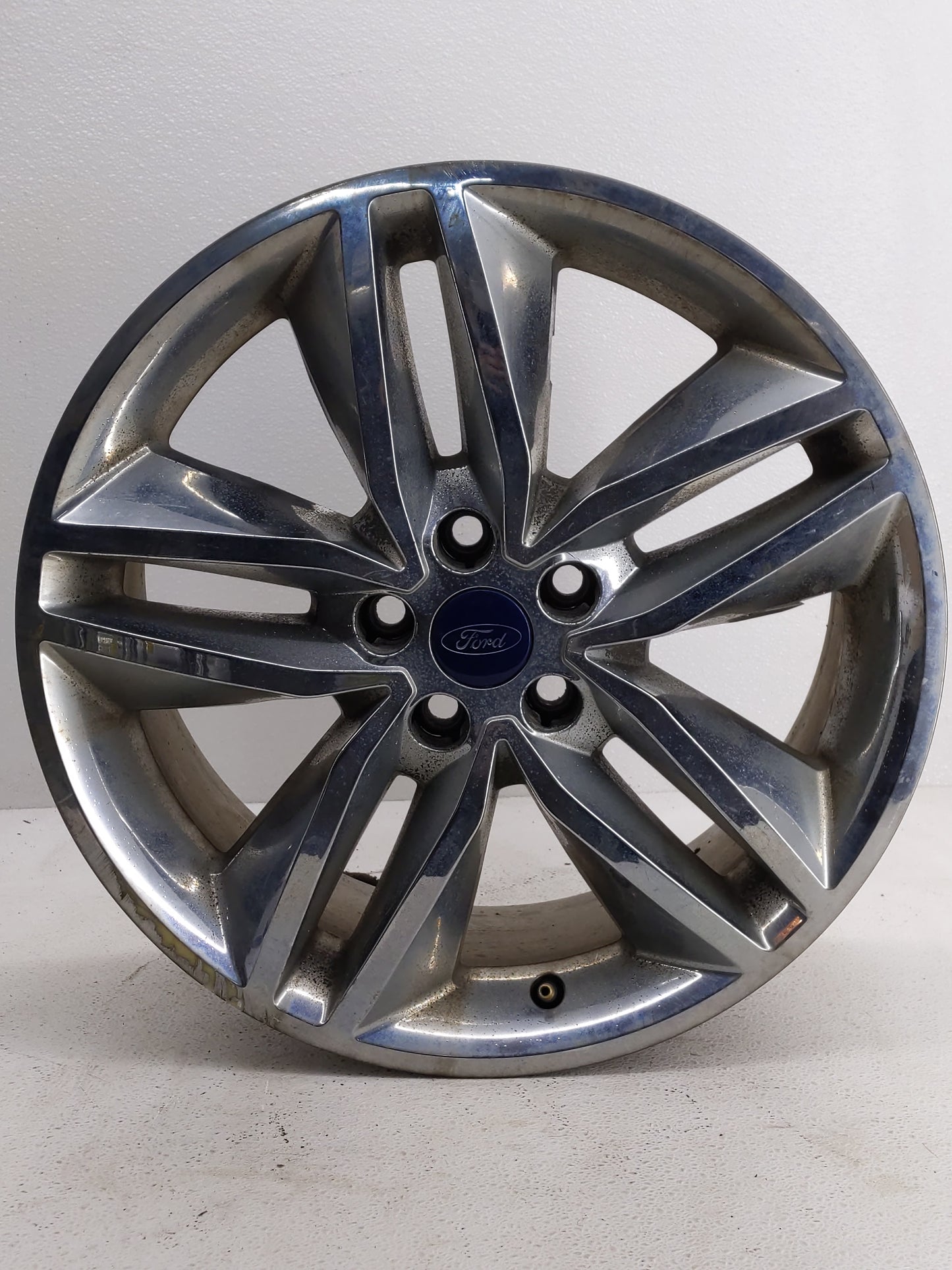 2015-2018 Ford Edge Oem Wheel Rim - Oemusedautoparts1.com