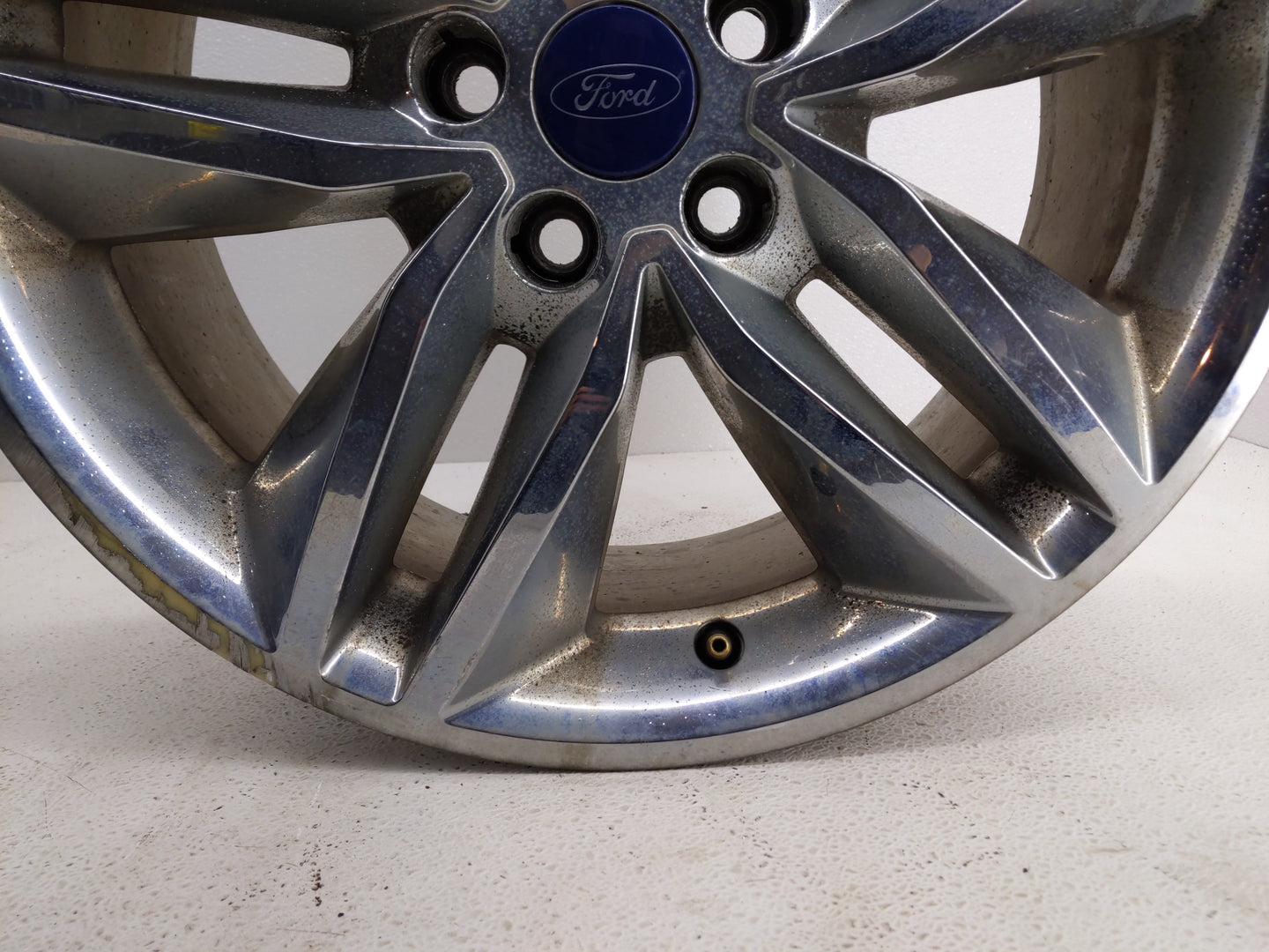 2015-2018 Ford Edge Oem Wheel Rim - Oemusedautoparts1.com