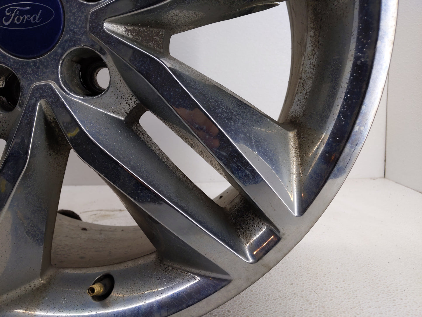 2015-2018 Ford Edge Oem Wheel Rim - Oemusedautoparts1.com