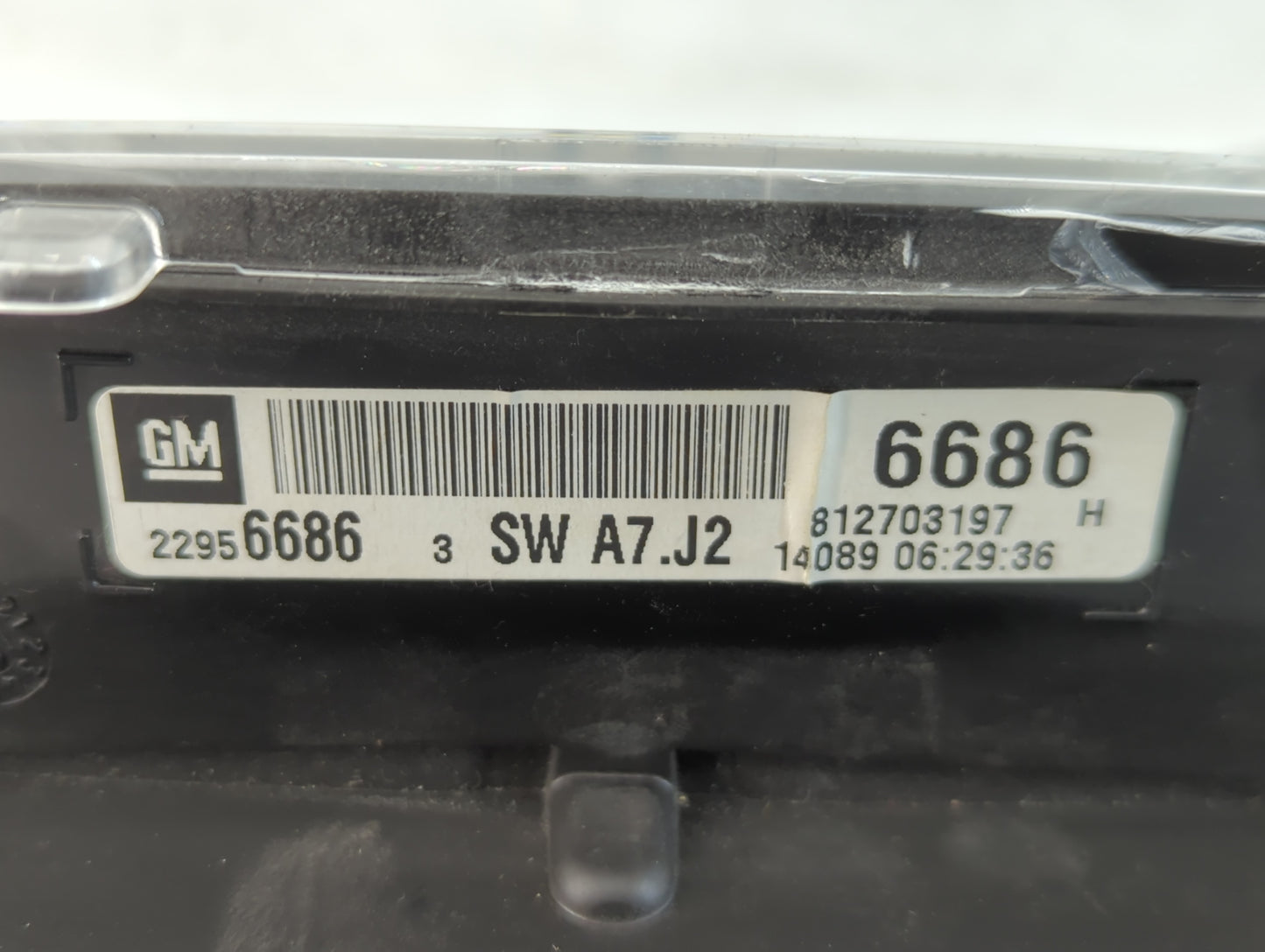 2013-2017 Gmc Terrain Instrument Cluster Speedometer Gauges P/N:22956686 Fits Fits 2013 2014 2015 2016 2017 OEM Used Auto Parts - Oemusedautoparts1.com