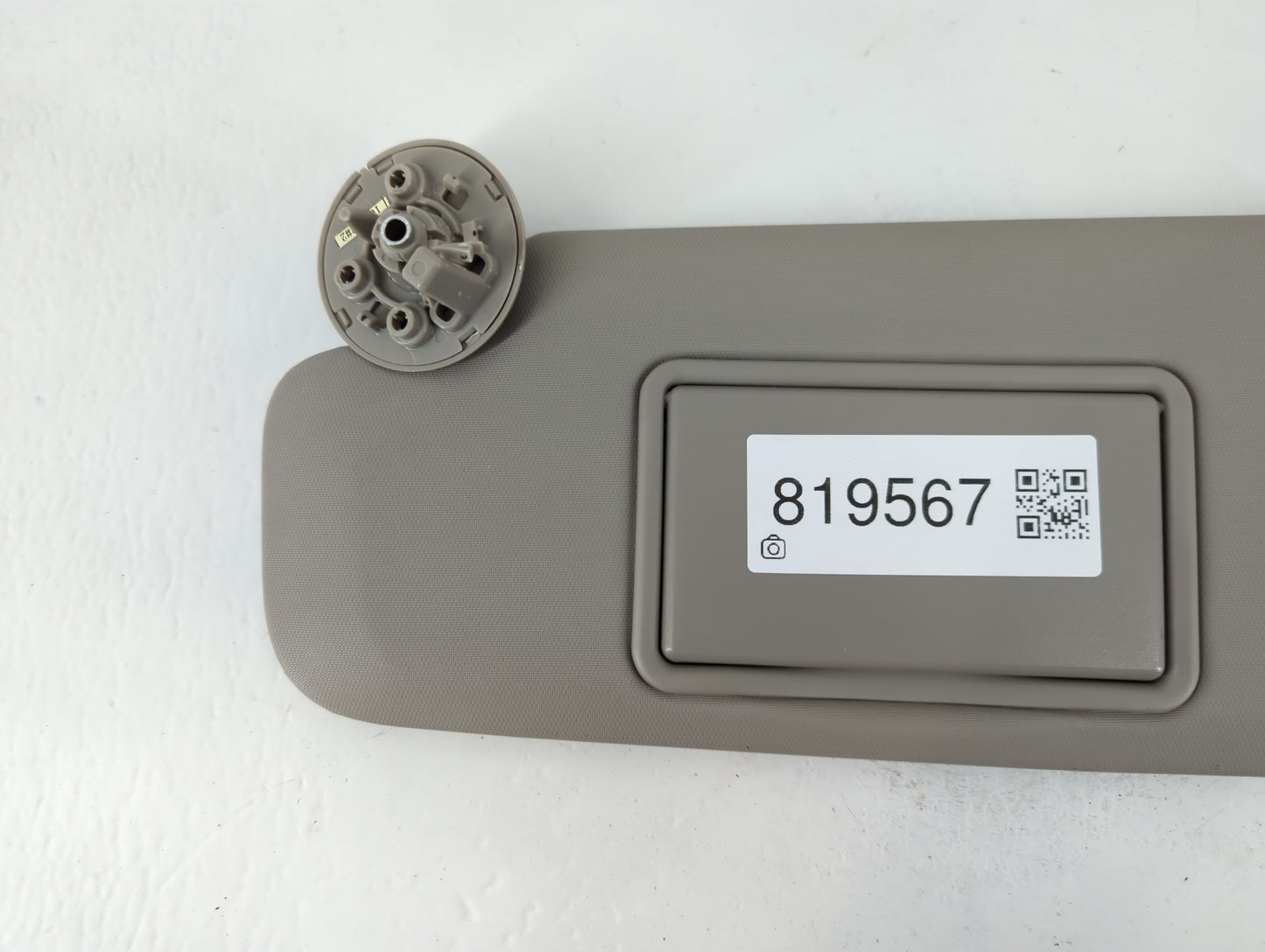 2011-2016 Chevrolet Cruze Sun Visor Shade Replacement Driver Left Mirror Fits Fits 2011 2012 2013 2014 2015 2016 OEM Used Auto Parts - Oemusedautoparts1.com