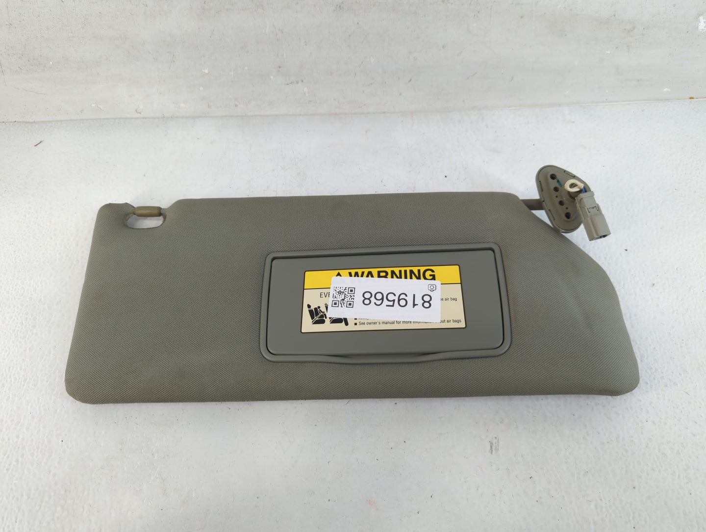 2006-2010 Honda Odyssey Sun Visor Shade Replacement Passenger Right Mirror Fits Fits 2006 2007 2008 2009 2010 OEM Used Auto Parts - Oemusedautoparts1.com