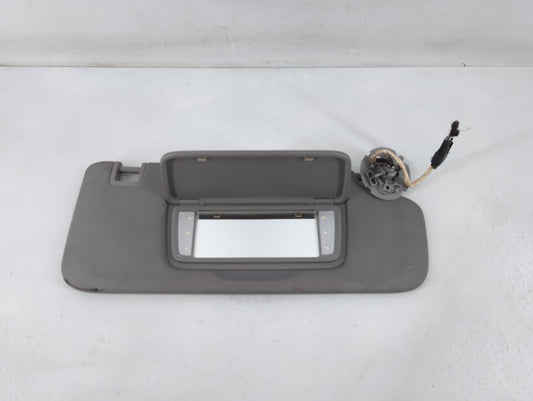 2020-2022 Chevrolet Equinox Sun Visor Shade Replacement Passenger Right Mirror Fits Fits 2020 2021 2022 OEM Used Auto Parts - Oemusedautoparts1.com